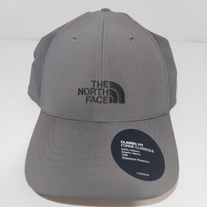 The North Face 66 FLASHDRY Hat Cap in Smoked Pearl/Asphalt Grey MSRP $30